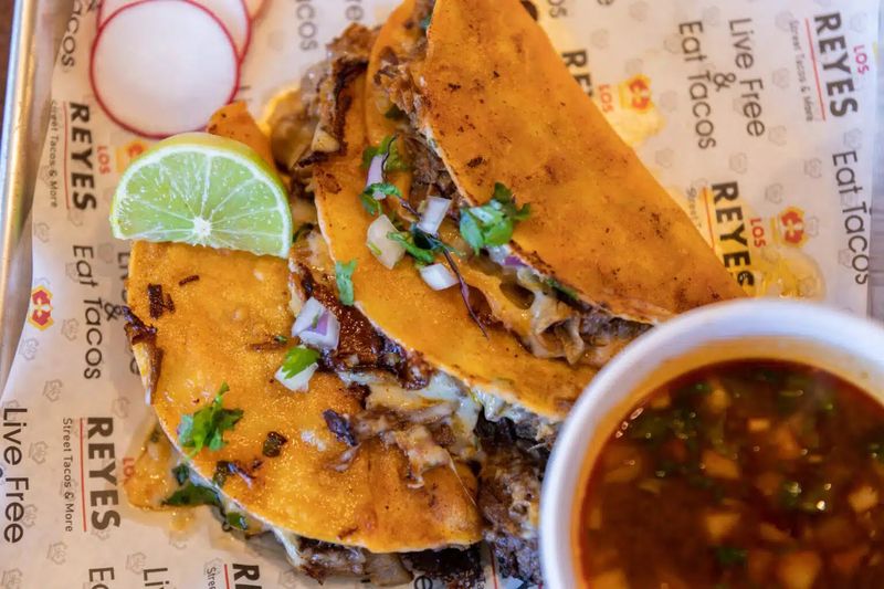 Los Reyes Street Tacos & More (Derry)
