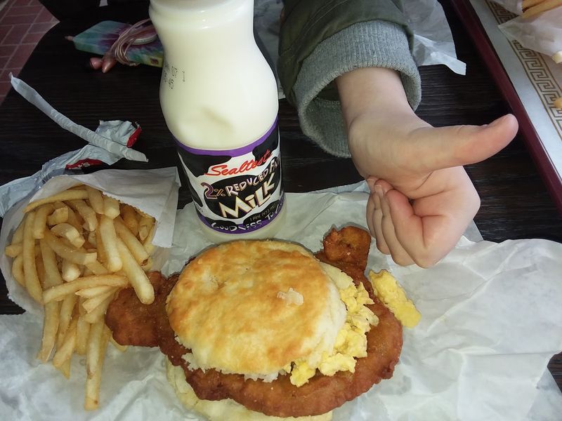 Lunch Keeps The Story Going Lunch Keeps The Story Going