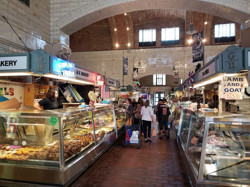 Lunch Lines Worth Following