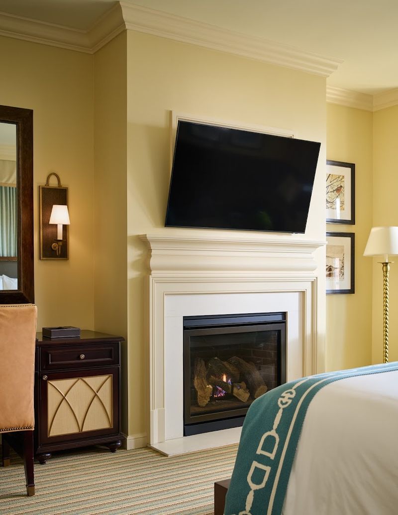 Luxurious Rooms and Suites With Fireplaces and Private Balconies Luxurious Rooms and Suites With Fireplaces and Private Balconies