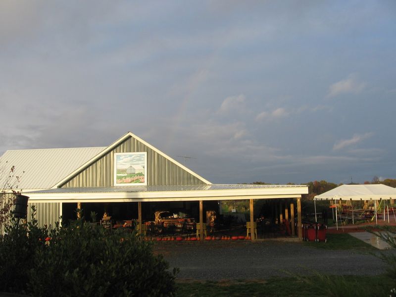 Mackintosh Fruit Farm (Berryville) Mackintosh Fruit Farm (Berryville)
