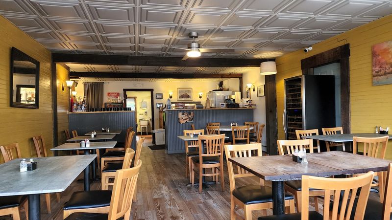 Milo's Cafe & Restaurant, Davis
