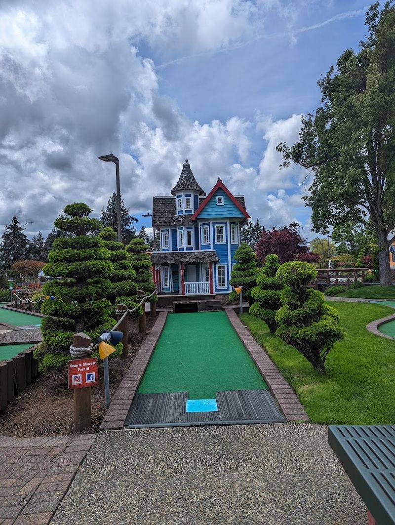 Mini Golf With a Twist of Creativity Mini Golf With a Twist of Creativity