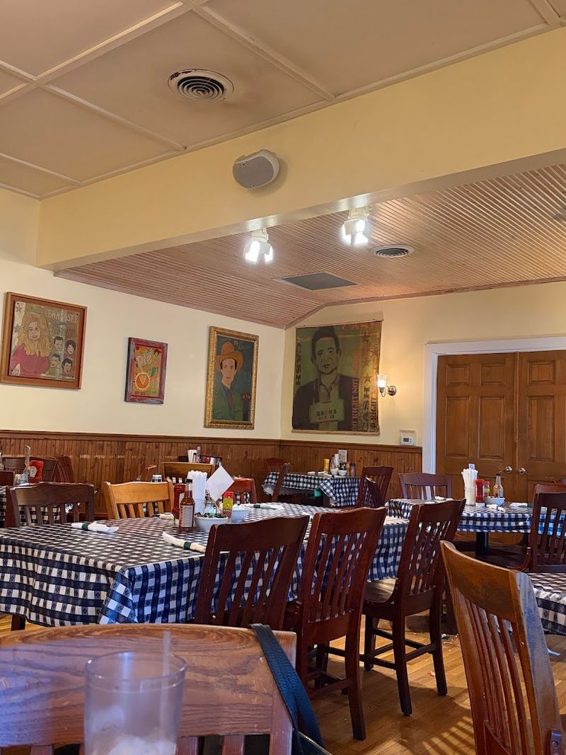 Monell's Dining and Catering Tennessee