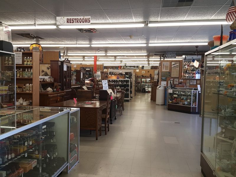 More Than 180 Dealers, Each With a Story to Tell
