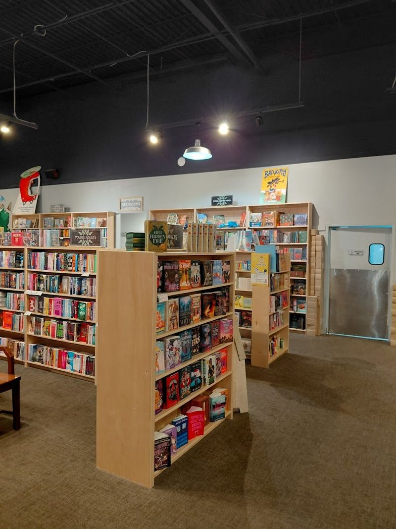 Morgenstern Books