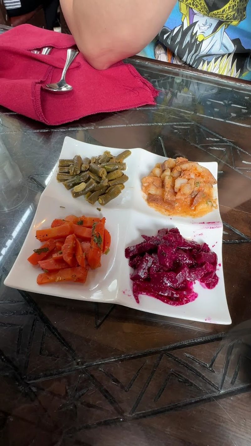 Multi-Course Dining as a Full Experience