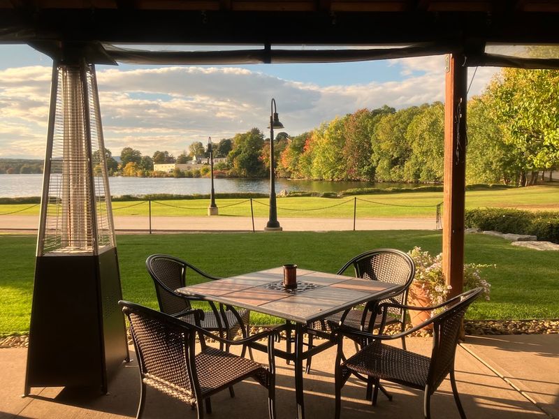 O Steaks and Seafood, Laconia