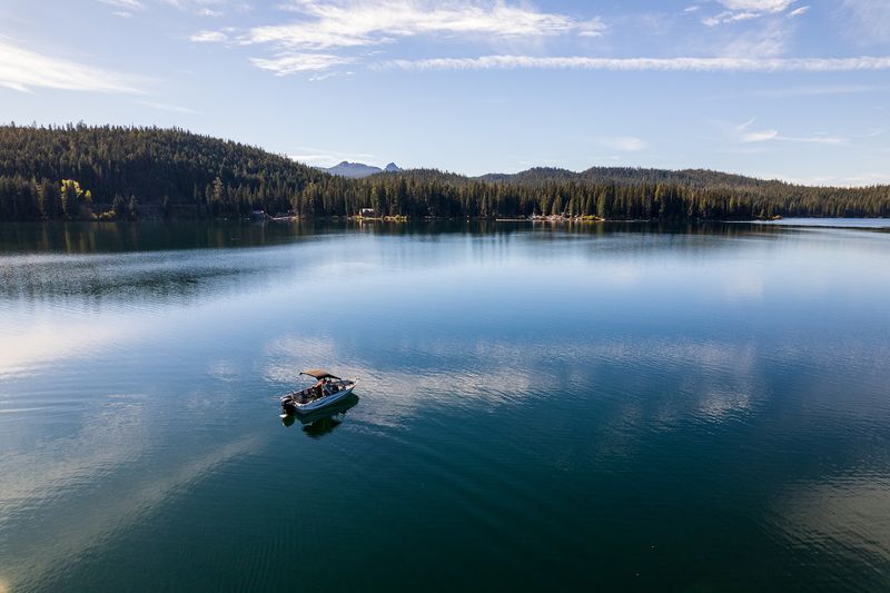 Odell Lake: A High-Elevation Gem in the Cascades Odell Lake: A High-Elevation Gem in the Cascades