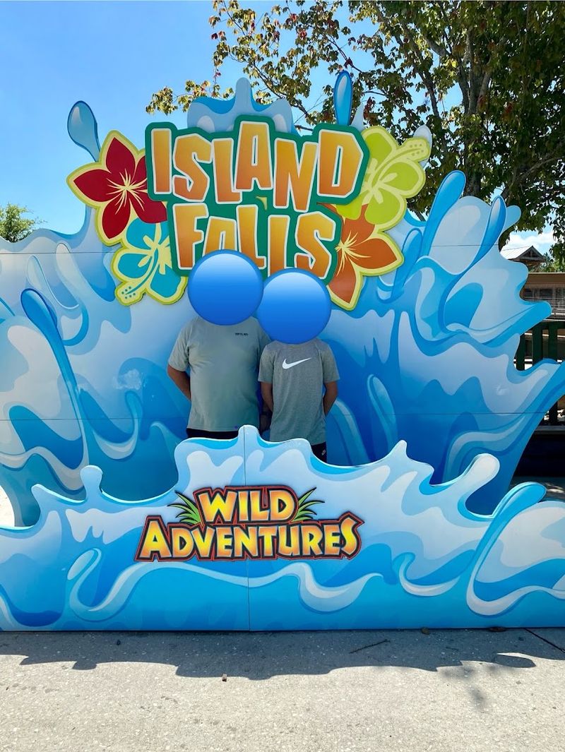 Ohana Bay and Kalani Blasters, Where Younger Riders Get Their Own Splash Kingdom