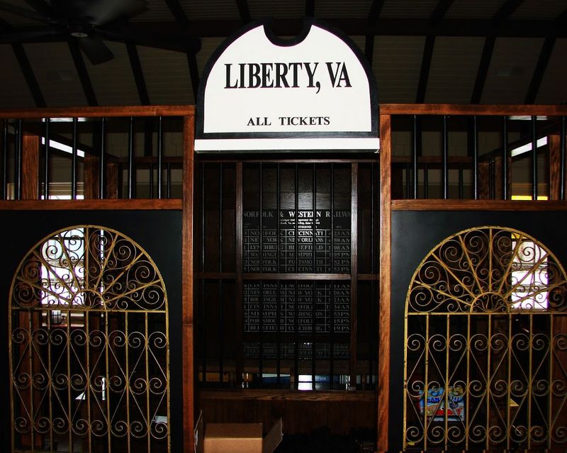 Olde Liberty Station (Bedford, VA)