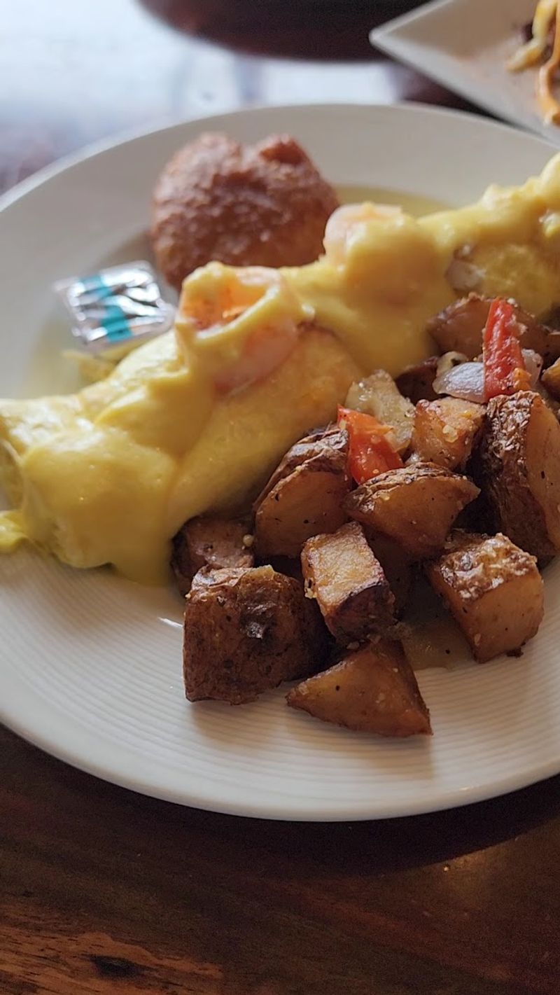 Omelets That Turn Brunch Into an Event Omelets That Turn Brunch Into an Event