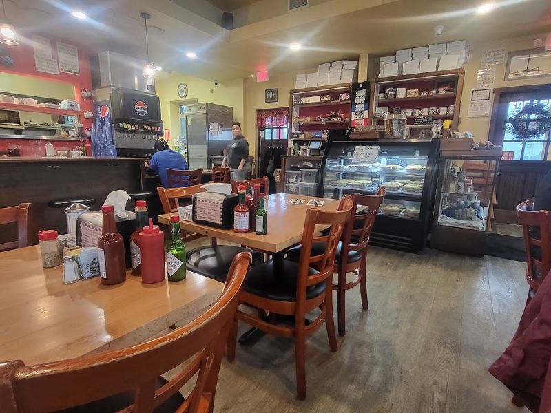 Otis Cafe, Lincoln City