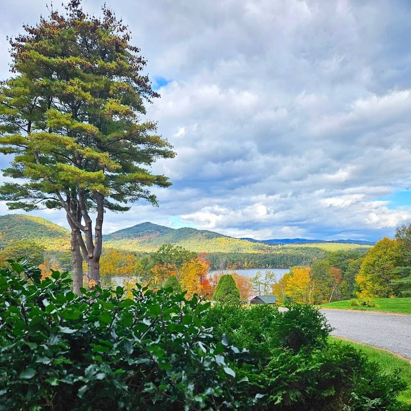 Outdoor Adventures That Match the Spectacular Scenery Outdoor Adventures That Match the Spectacular Scenery