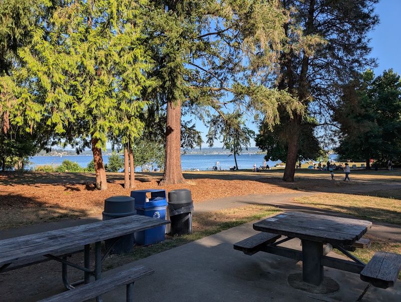 Picnic Spots, Grills, and Green Space Worth Claiming Early Picnic Spots, Grills, and Green Space Worth Claiming Early