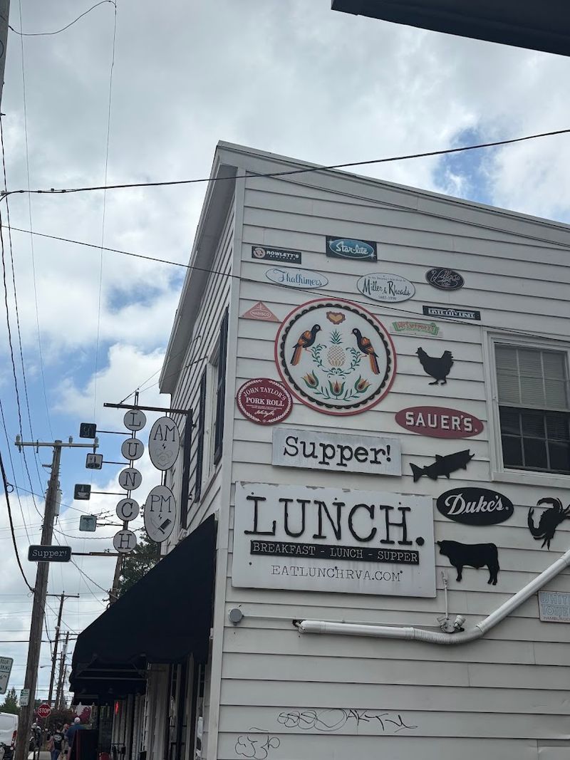 Plan Your Visit to LUNCH.SUPPER!