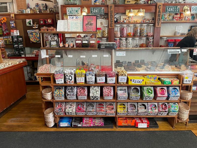 Plan Your Visit to This North Conway Treasure