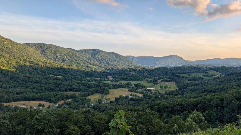 Plan Your Visit to This Southwest Virginia Showstopper Plan Your Visit to This Southwest Virginia Showstopper