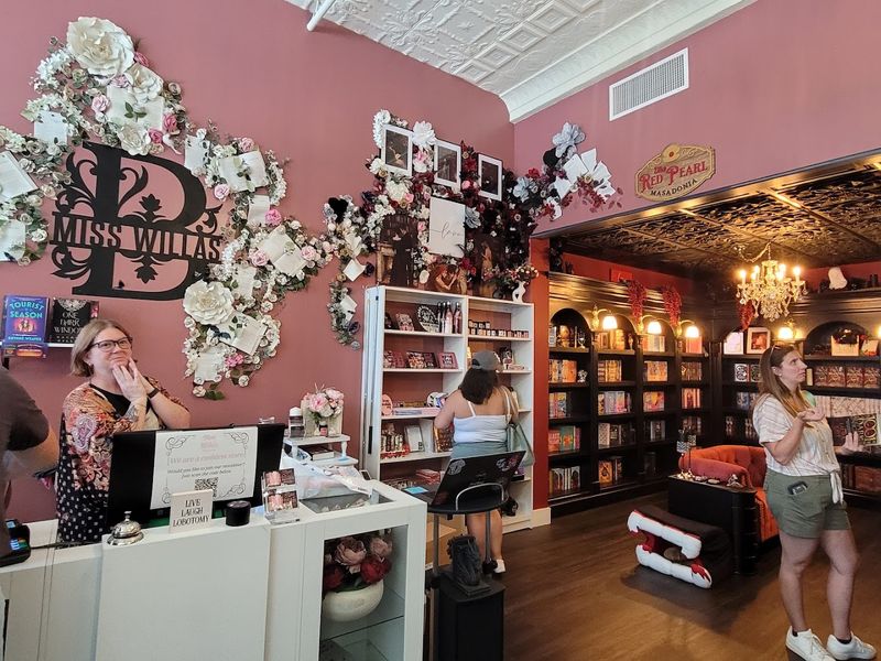 Planning Your Visit to Miss Willa's Bookshop