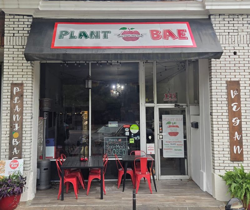 Plant Bae, Montgomery