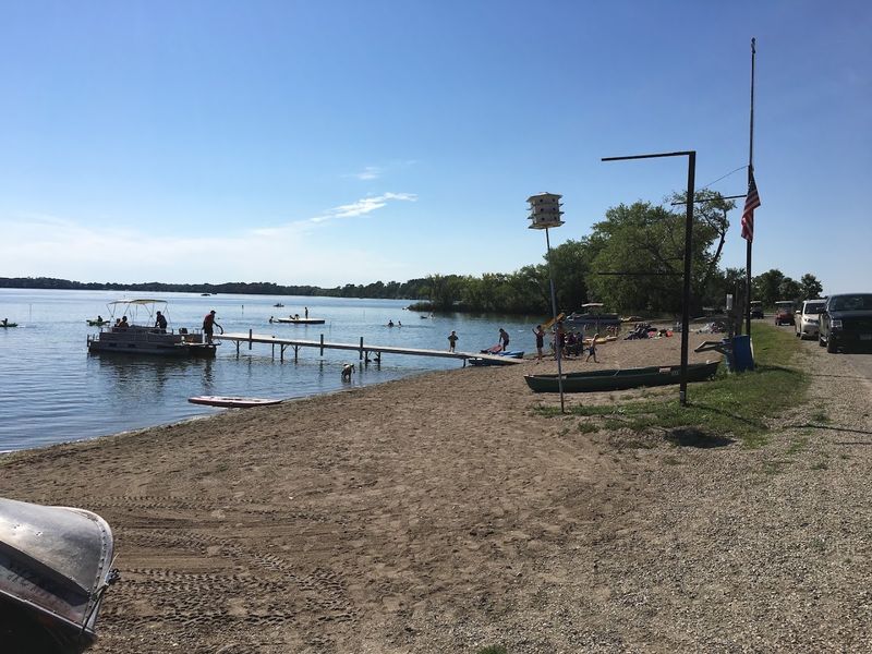 Pontoon Rides and Water Recreation on the Lake Pontoon Rides and Water Recreation on the Lake