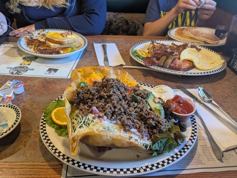 Portion Sizes That Genuinely Surprise First-Time Visitors Portion Sizes That Genuinely Surprise First-Time Visitors