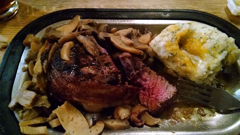 Prime Rib That Stops Conversations Mid-Sentence