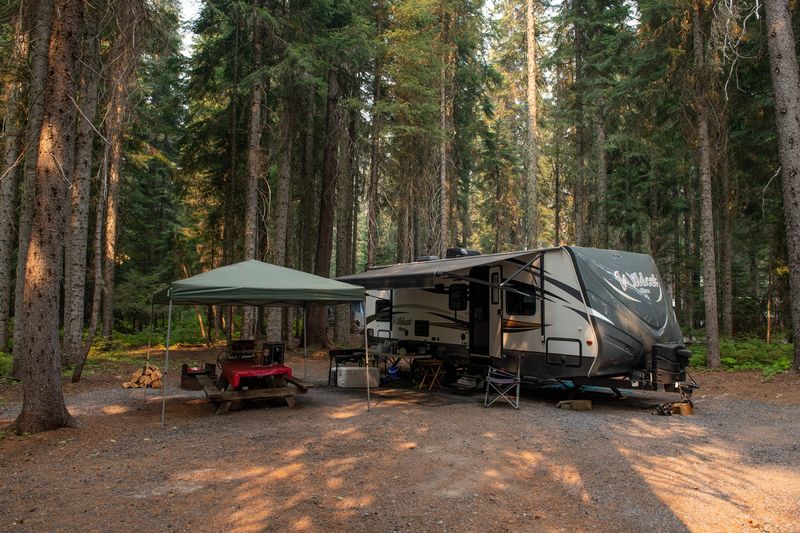 RV Camping with a Front-Row Lake View RV Camping with a Front-Row Lake View
