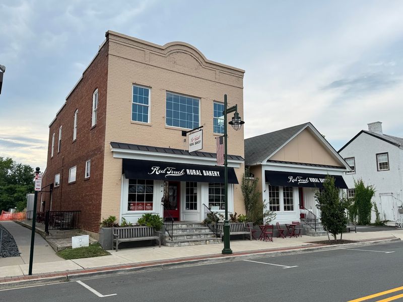 Red Truck Bakery (Marshall Location), Virginia