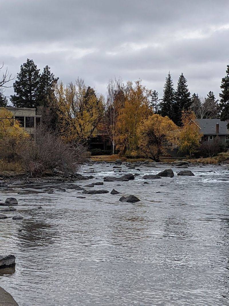 Renting Tubes and Gear in Bend Renting Tubes and Gear in Bend