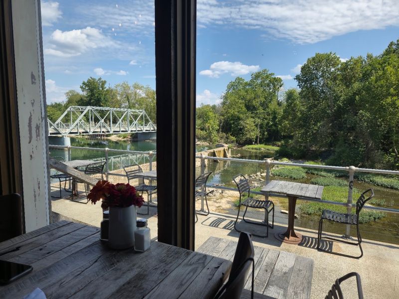 River Views That Change The Whole Meal River Views That Change The Whole Meal