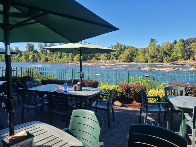 Roaring Rapids Pizza Co Roaring Rapids Pizza Co