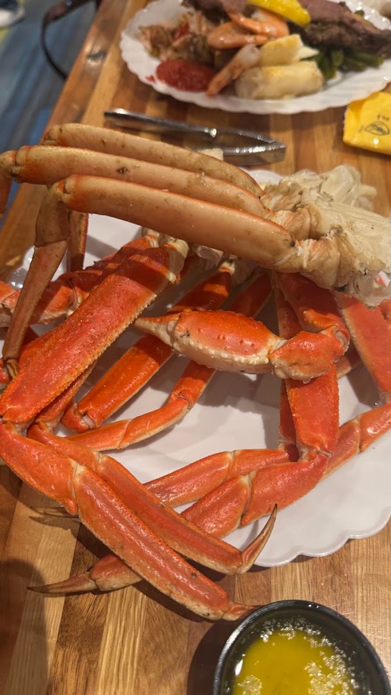 Seafood Thursday Is the Main Event