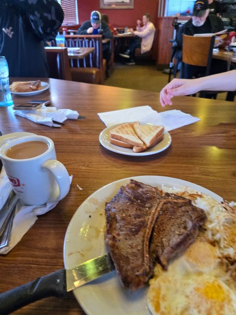 Seniors Find Comfort Food Without Breaking The Bank