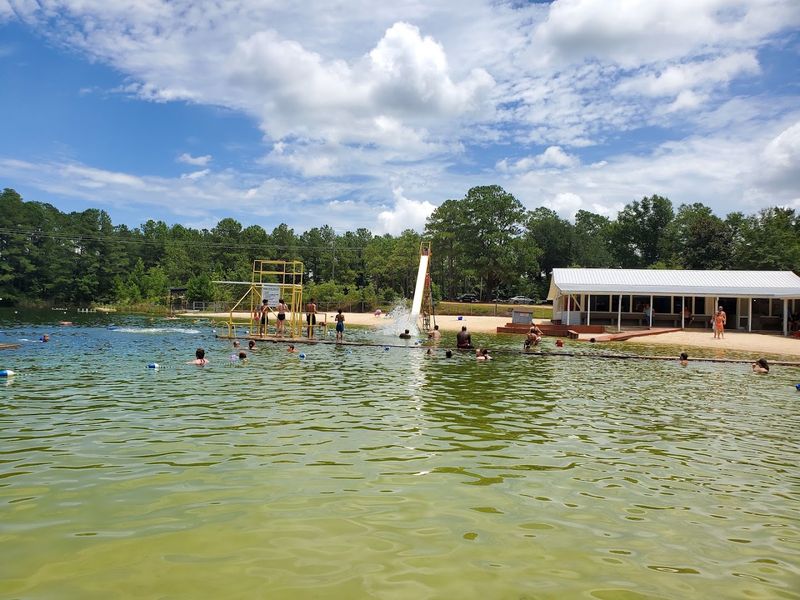 Shaded Groves, Picnic Areas, and a Relaxed Atmosphere