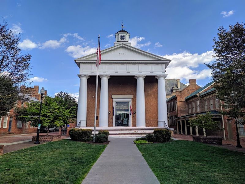 Shenandoah County Courthouse, Limestone Walls and Civil War Graffiti