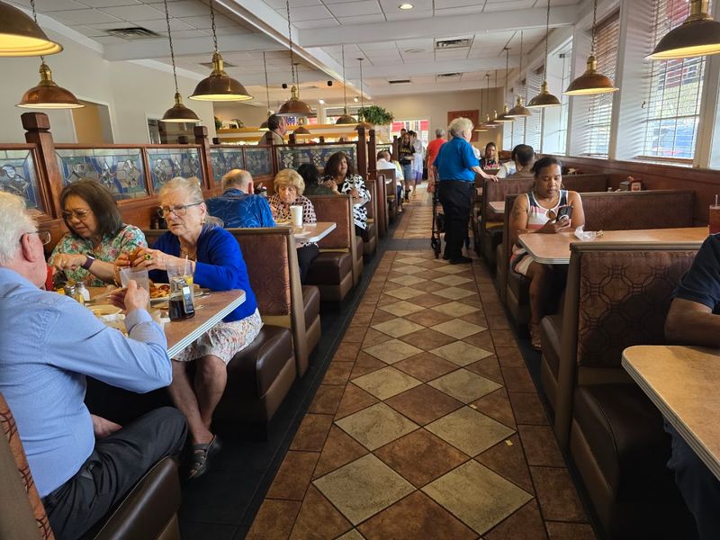 Shoney's, VA