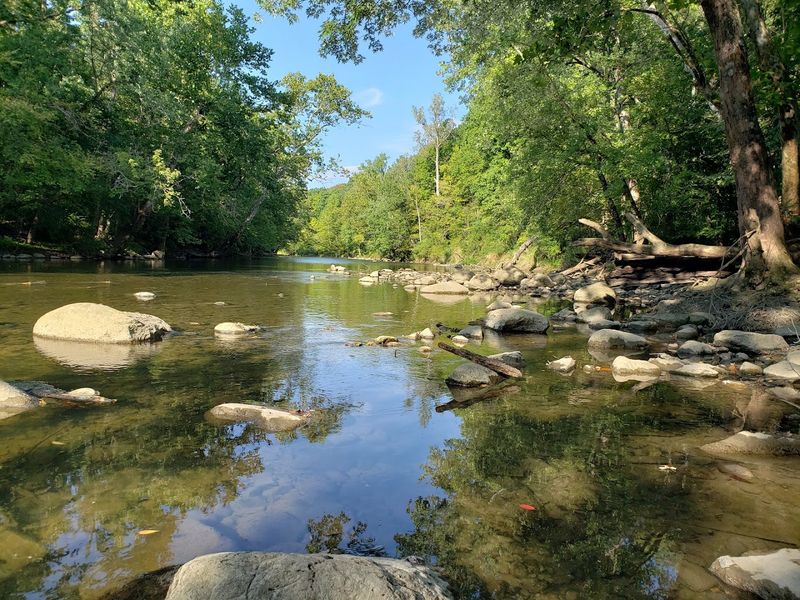 Skip Nothing Near The White River Views Skip Nothing Near The White River Views