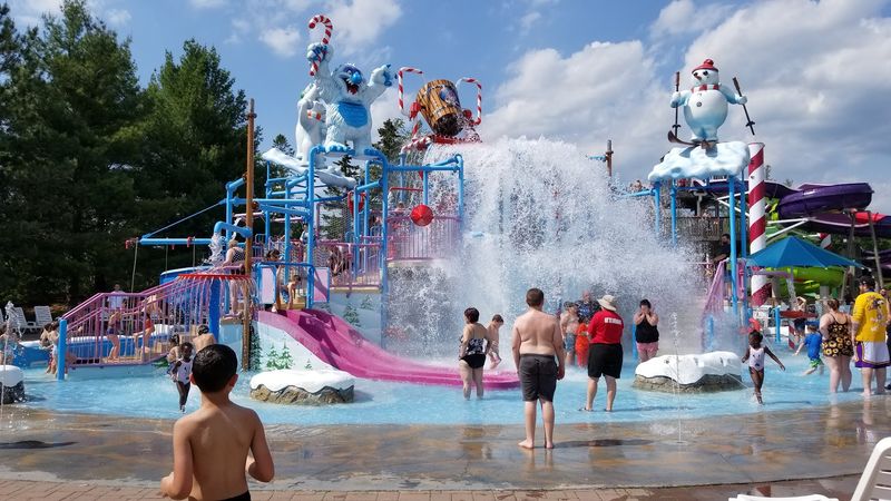 Splashing Into the Ho Ho H2O Water Park