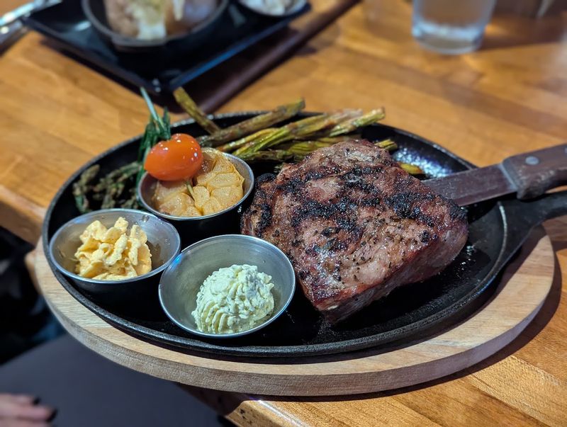 Steakhouse at Cove, Oregon Steakhouse at Cove, Oregon