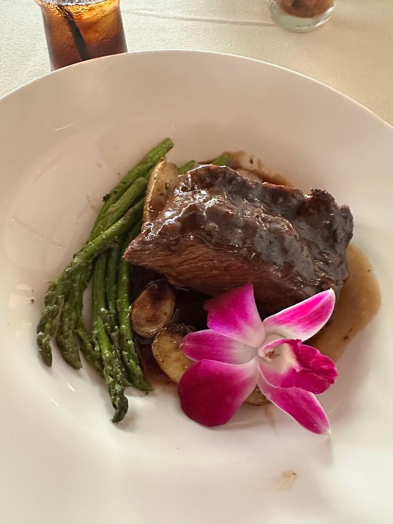 Steaks That Earn Their Reputation on Every Single Visit Steaks That Earn Their Reputation on Every Single Visit