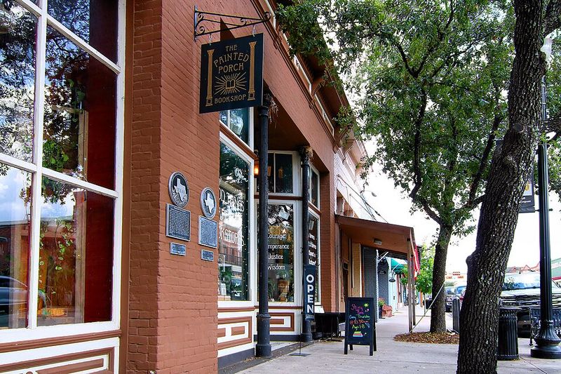 Stepping Back in Time Along Historic Main Street Stepping Back in Time Along Historic Main Street