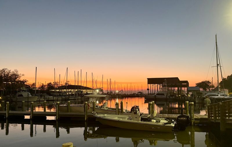 Sunset Pointe at Fly Creek Marina Sunset Pointe at Fly Creek Marina