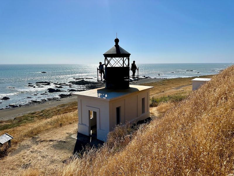 The 1923 Earthquake and the Fresnel Lens That No Longer Shines Here