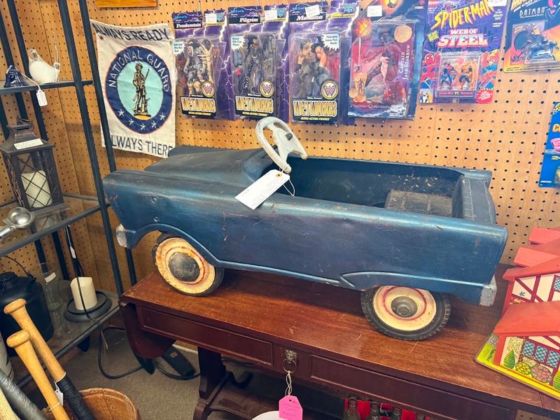 The Antique Mall Hiding Right Next Door
