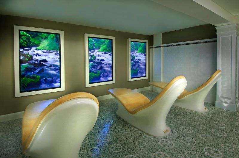 The Aqua Thermal Suite, Europe Came To Virginia
