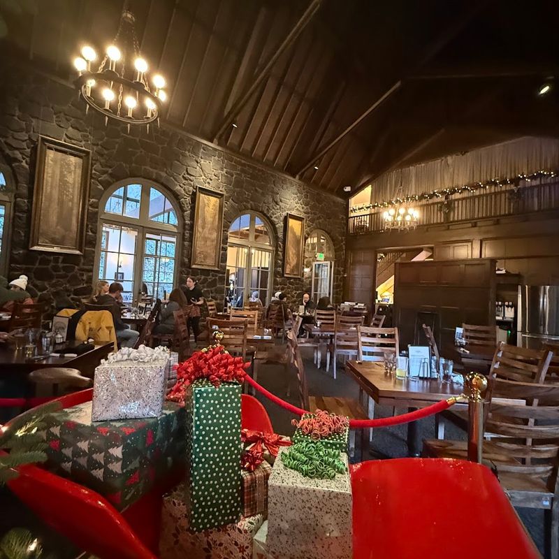 The Atmosphere Inside the Dining Room