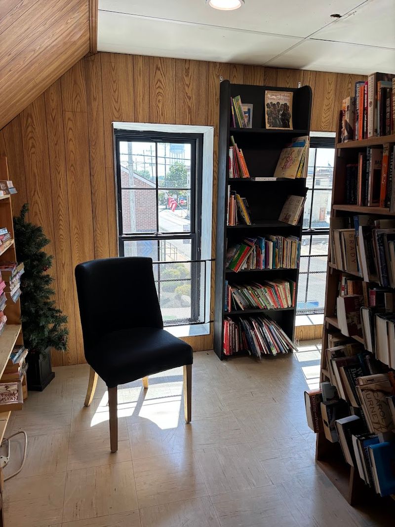 The Bookshelf Ladies: Staff Who Truly Know Their Books The Bookshelf Ladies: Staff Who Truly Know Their Books