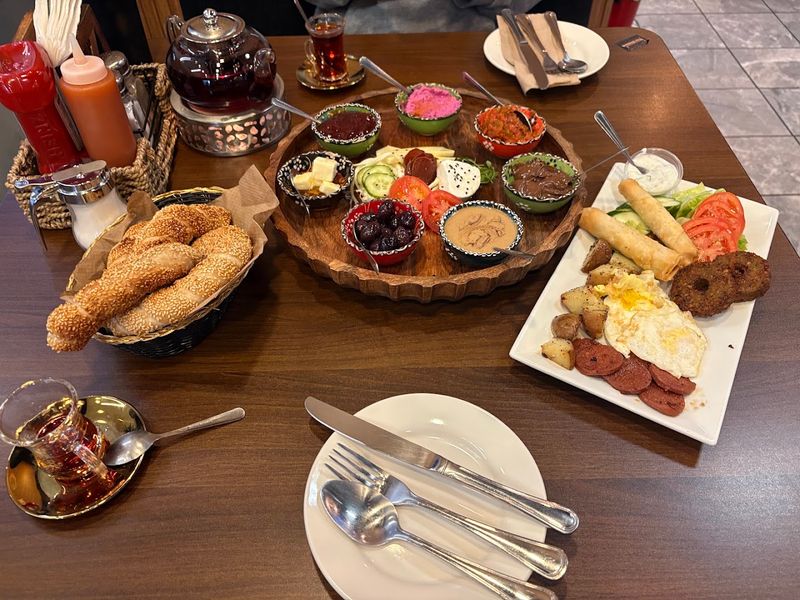 The Breakfast Experience That Redefines Your Morning The Breakfast Experience That Redefines Your Morning