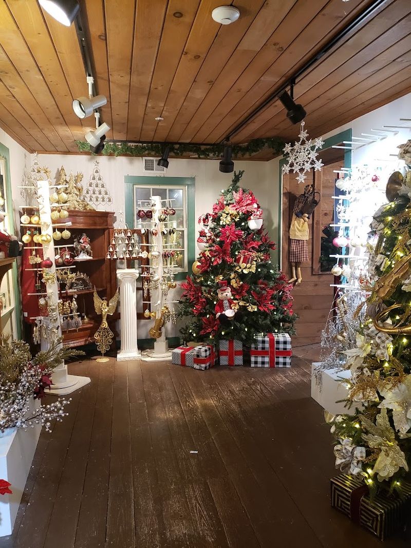 The Christmas Dove – Barrington, NH The Christmas Dove – Barrington, NH